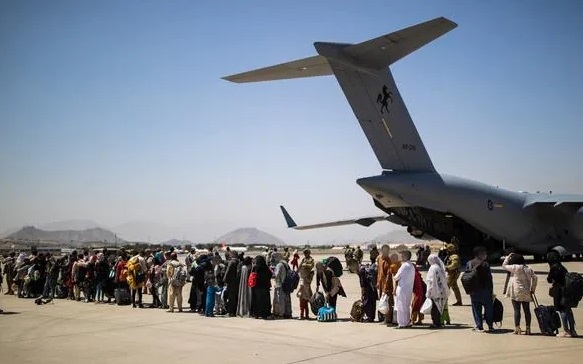 Australia ngừng chiến dịch sơ tán người dân khỏi Afghanistan